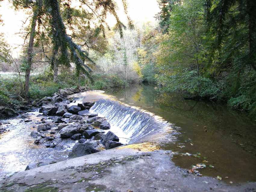 Chaussée de moulin sur le Jaoul