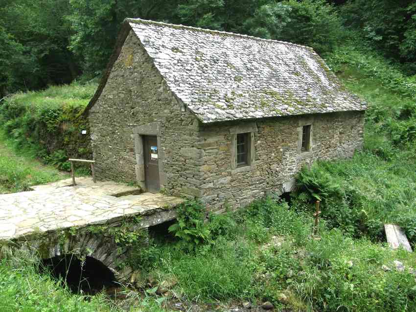 Moulin de Roupeyrac sur la Durenque